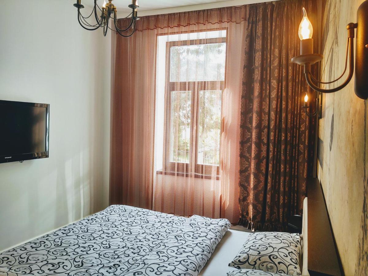 Cezari Aparthotel Braszów Zewnętrze zdjęcie