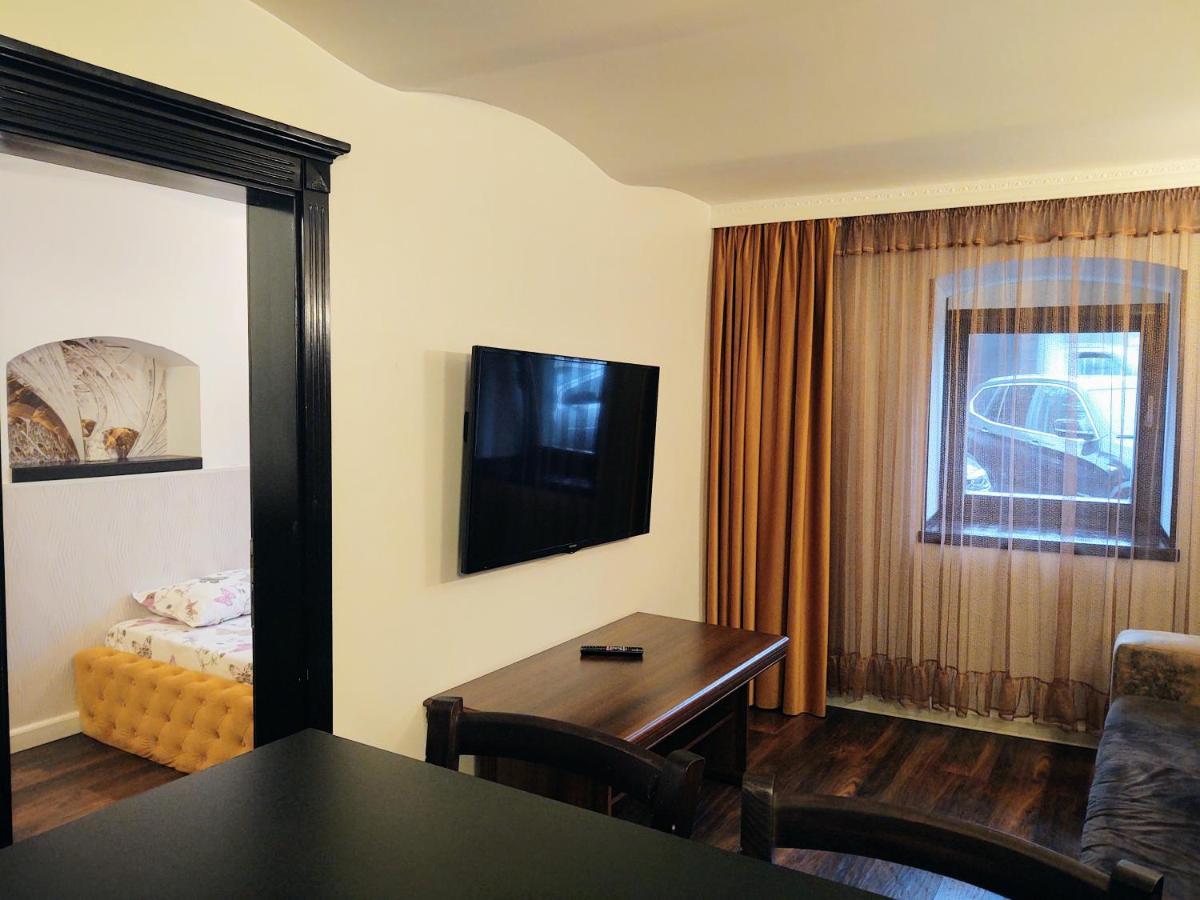 Cezari Aparthotel Braszów Zewnętrze zdjęcie